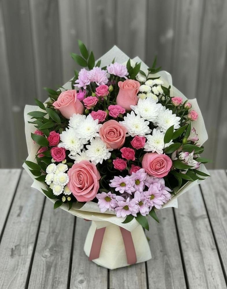 Букет цветов из: Альстромерии, Гвоздики, Розы и Хризантемы в Павловичи