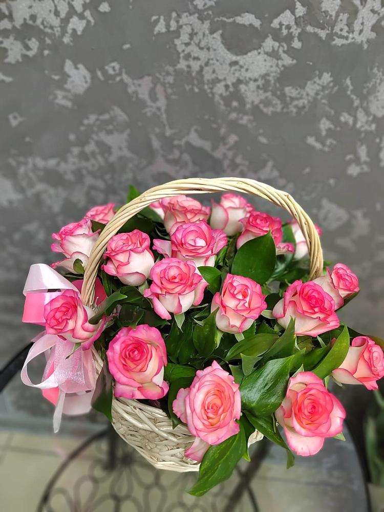 Цветочная композиция из Розы в корзине в Павловичи