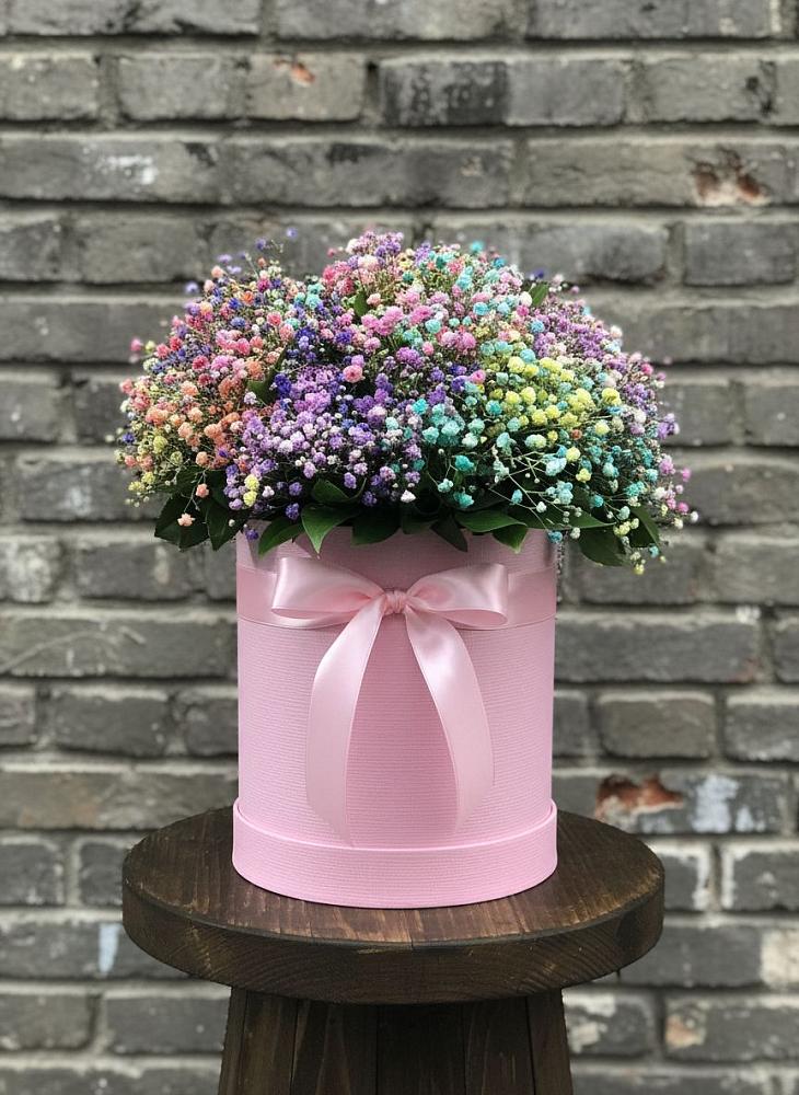 Цветочная композиция из Гипсофила и Розы в шляпной коробке в Павловичи