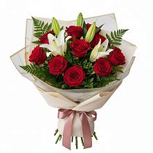 Букет цветов из:  Лилии и Розы в Павловичи