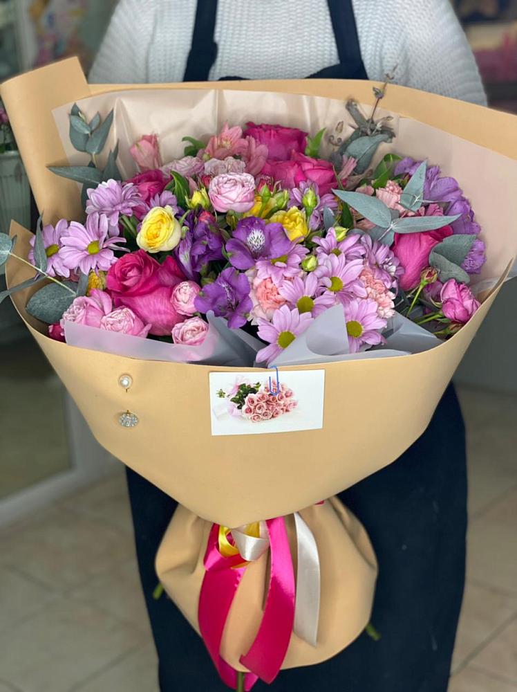 Букет цветов из: Хризантемы, Гвоздики и Альстромерии в Павловичи