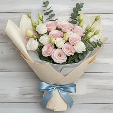 Букет цветов из:  Лизиантусы в Павловичи