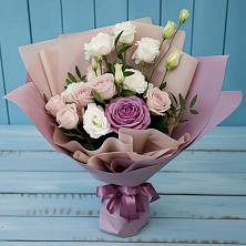 Букет цветов из:  Розы и Лизиантусы в Павловичи