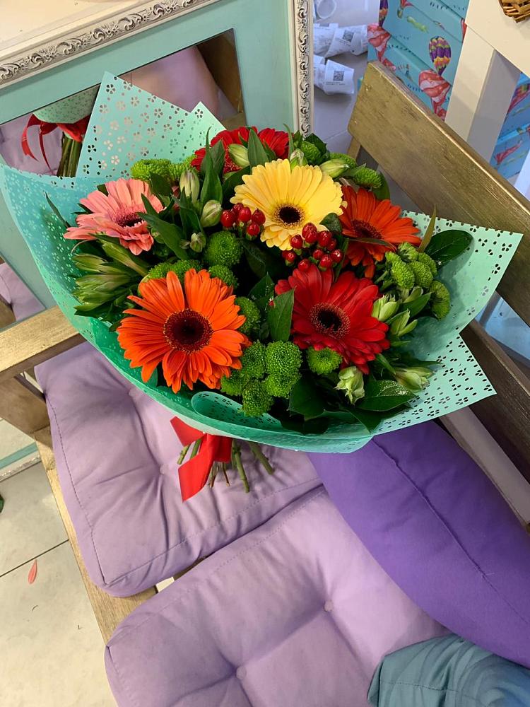 Букет цветов из: Герберы, Хризантемы и Альстромерии в Павловичи