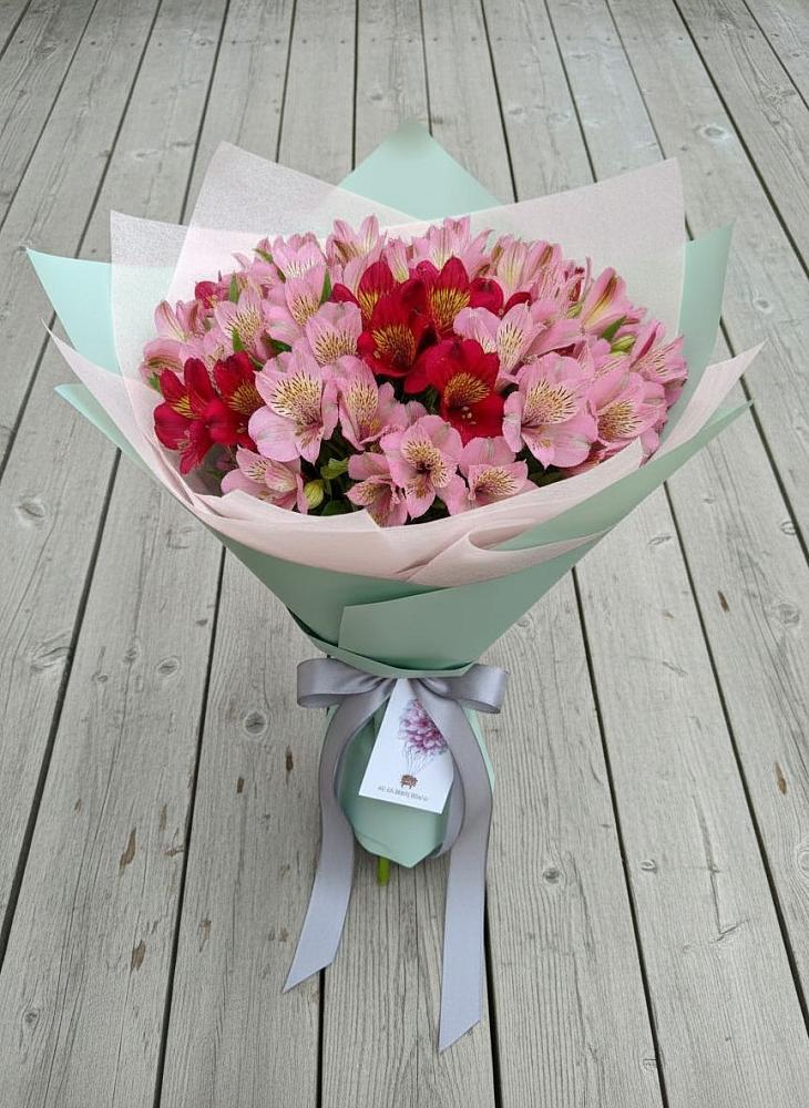 Букет цветов из: Альстромерии в Павловичи
