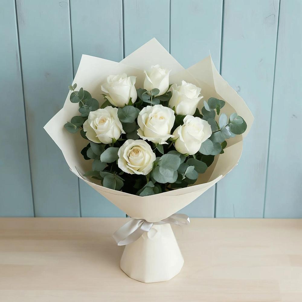 Букет Белые розы в Эвкалипте в Павловичи