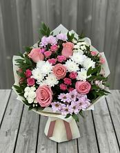 Букет цветов из:  Альстромерии, Гвоздики, Розы и Хризантемы в Павловичи