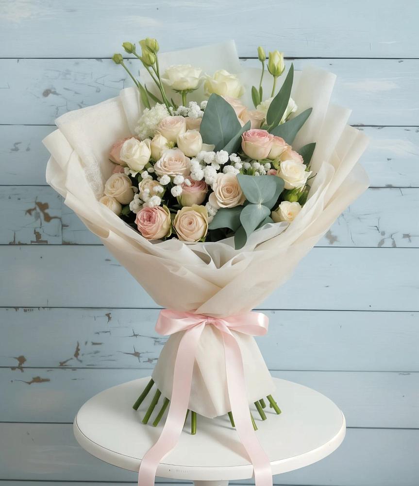 Букет цветов из: Розы и Лизиантусы в Павловичи