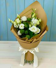 Букет цветов из:  Хризантемы и Лизиантусы в Павловичи