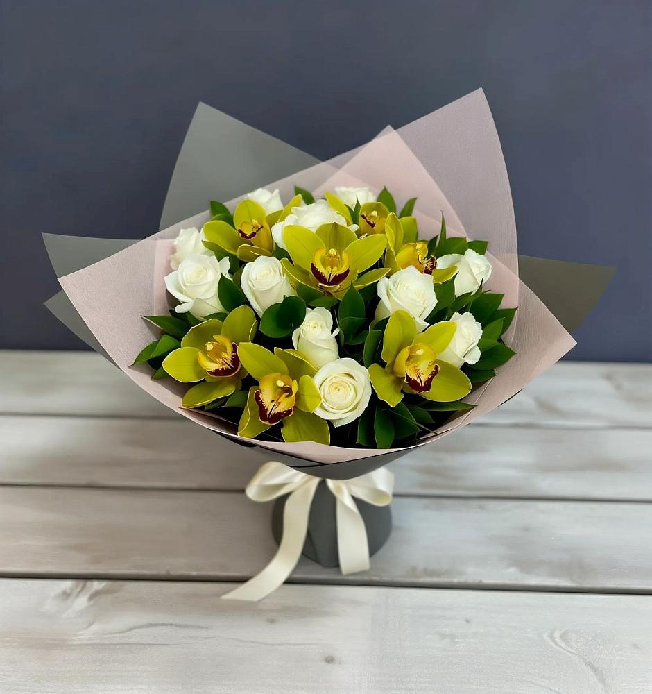 Букет цветов из: Орхидеи и Розы в Павловичи