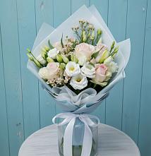 Букет цветов из:  Розы и Лизиантусы в Павловичи