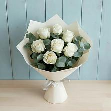 Букет Белые розы в Эвкалипте в Павловичи