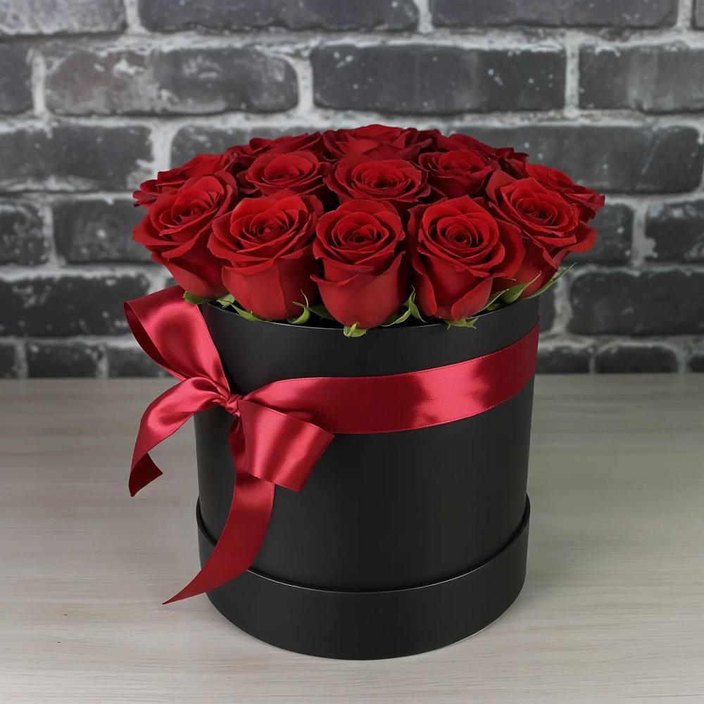 Цветочная композиция из Розы в шляпной коробке в Павловичи