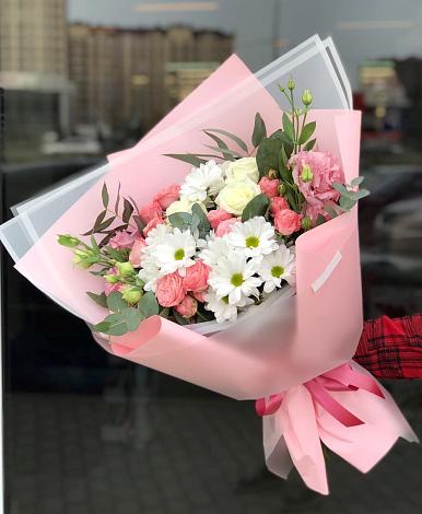 Букет цветов из: Розы, Лизиантусы и Хризантемы в Павловичи